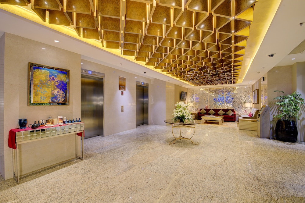 Niranta Airport Transit Hotel & Lounge Terminal 2 Arrivals 7/78