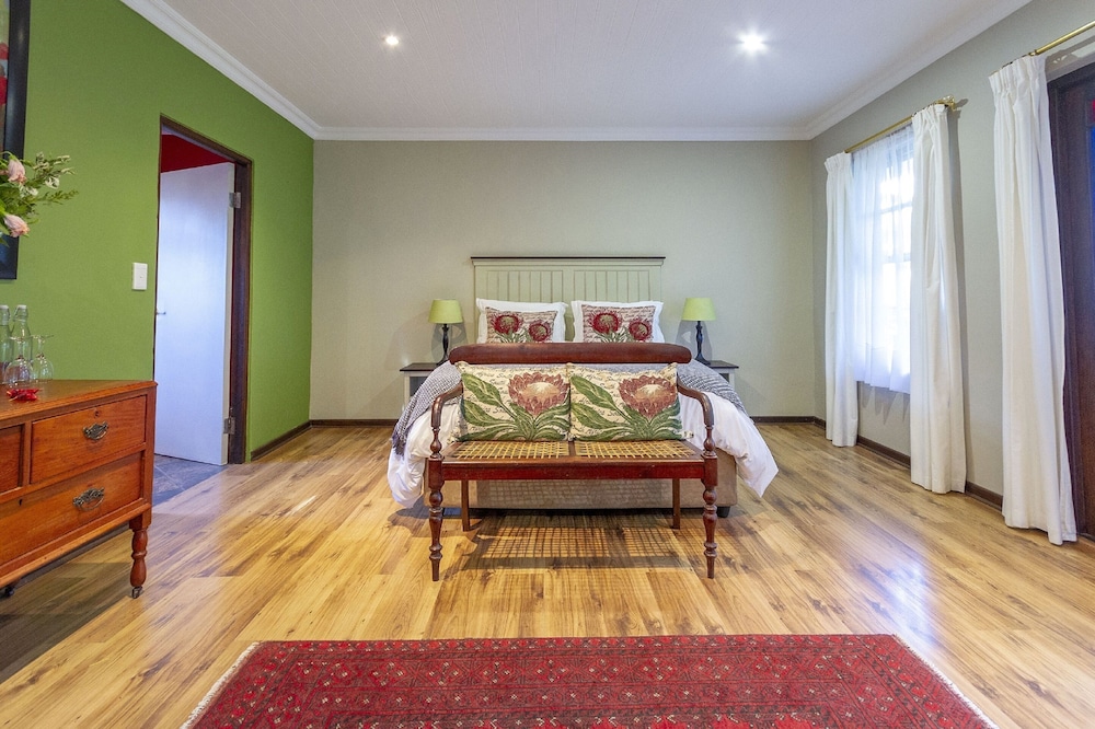 Airlies Guest House 8/50