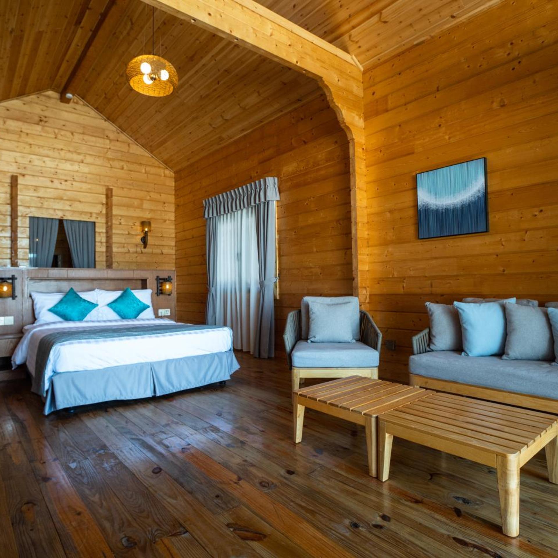 Premium, Chalet, King Bed, Sea and Land View