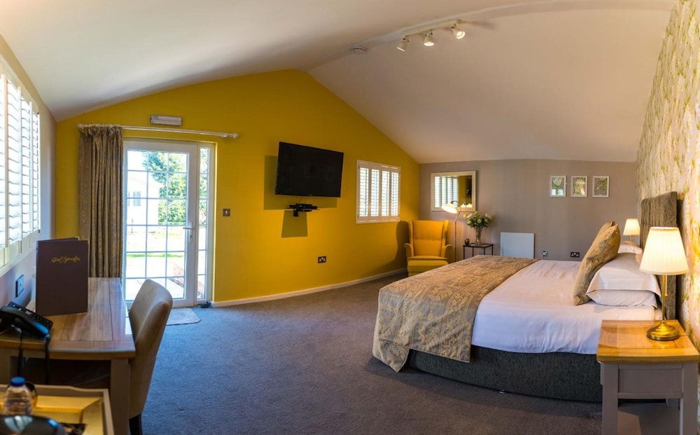 Manor Court Hotel 10/46