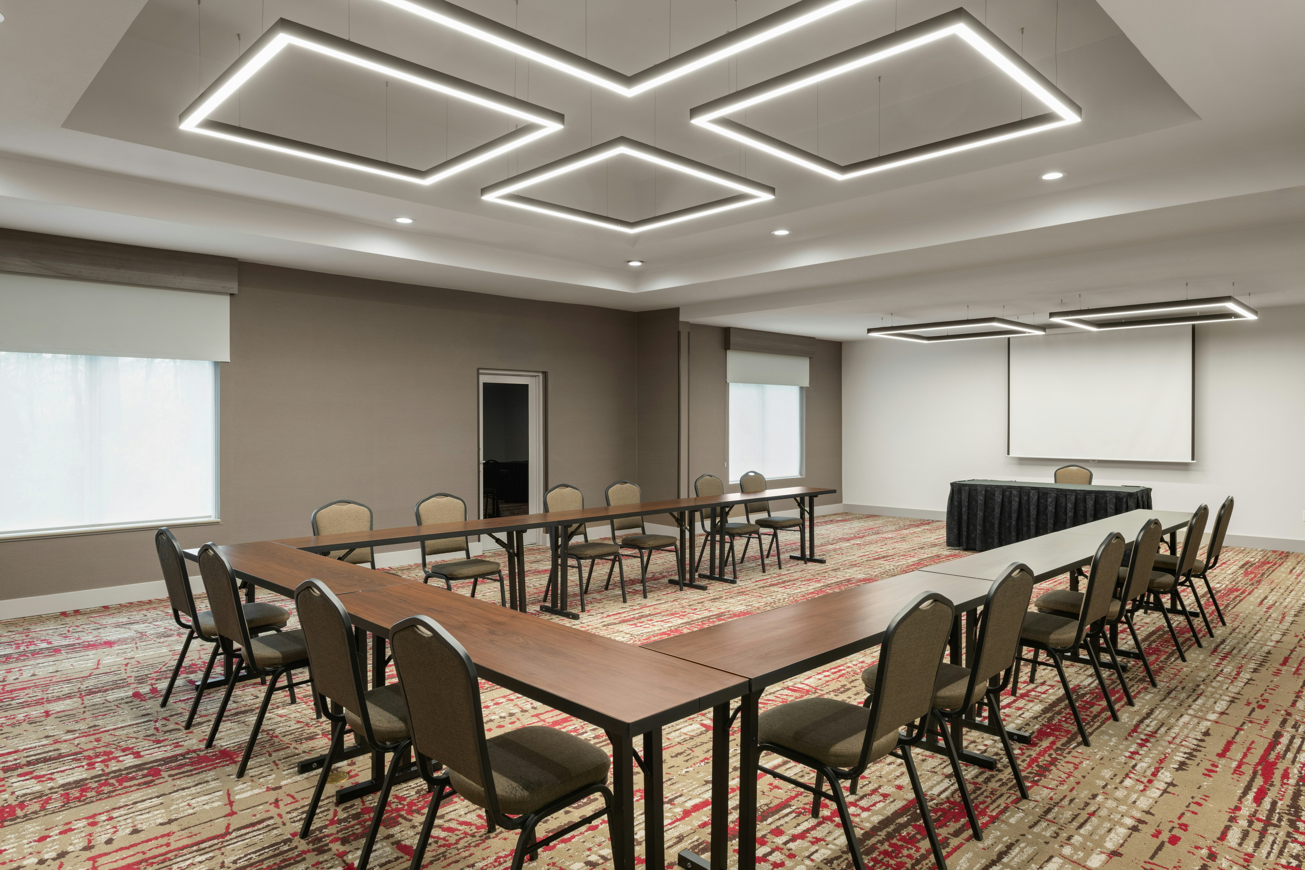Hilton Garden Inn Portland Airport, OR 23/32