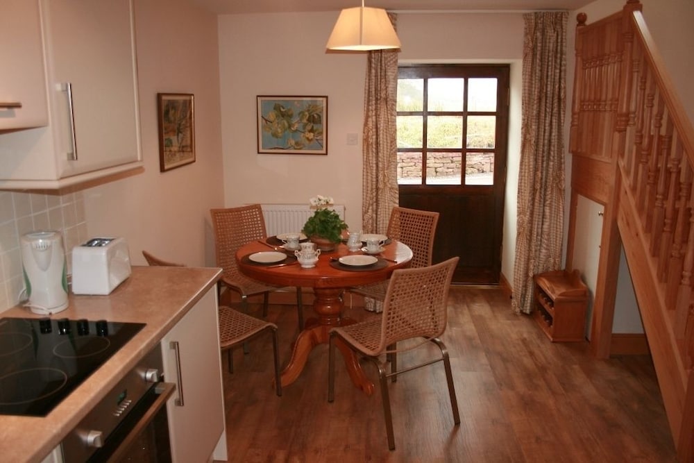 Finnich Cottages 18/50
