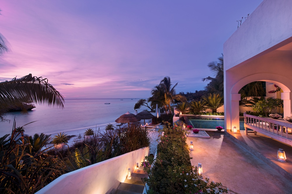 The Aiyana Resort and Spa 40/50