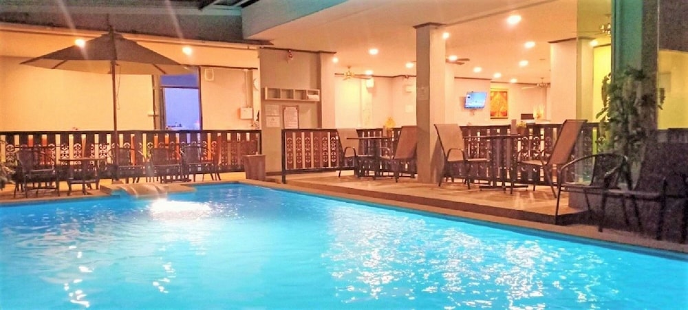 RATANA HOTEL CHIANG MAI 29/49