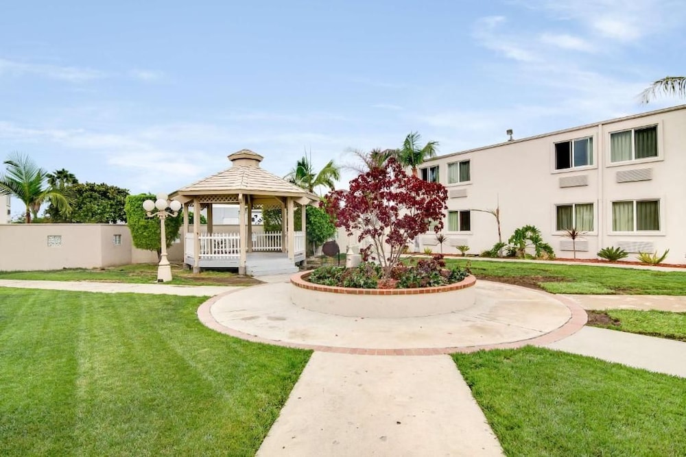 Motel6 Carson, CA 51/59