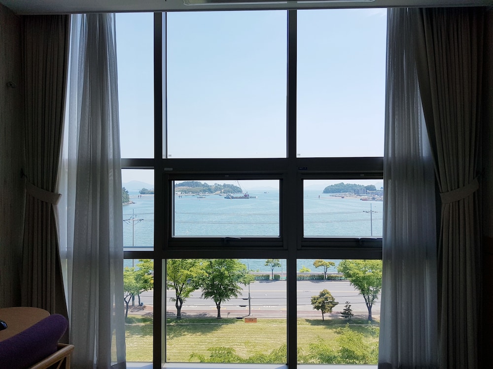 Benikea Hotel Yeosu 34/46