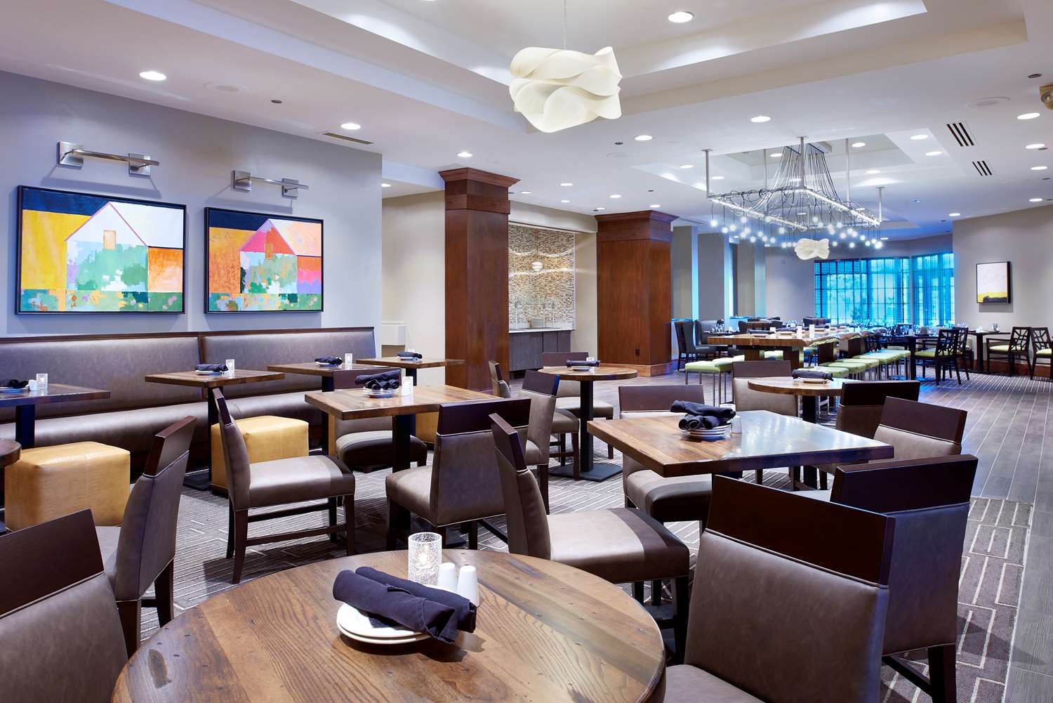 restaurant cafeteria