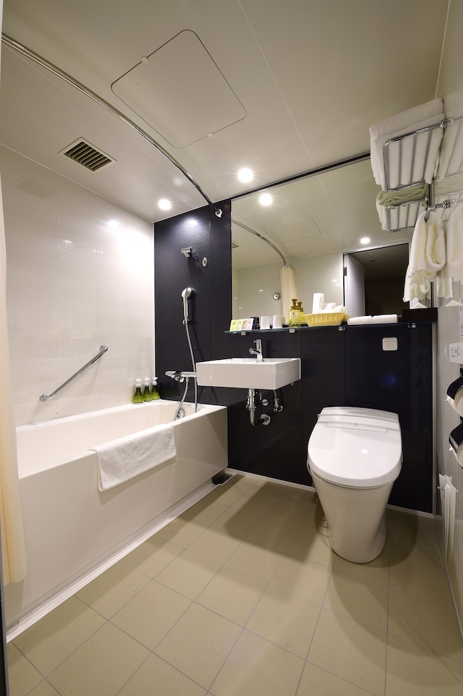 Hotel Hewitt Koshien (ex Novotel Koshien Osaka West) 34/54