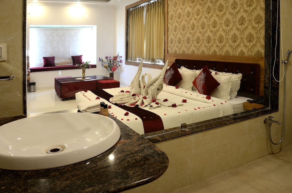 Ambay Villa 49/50