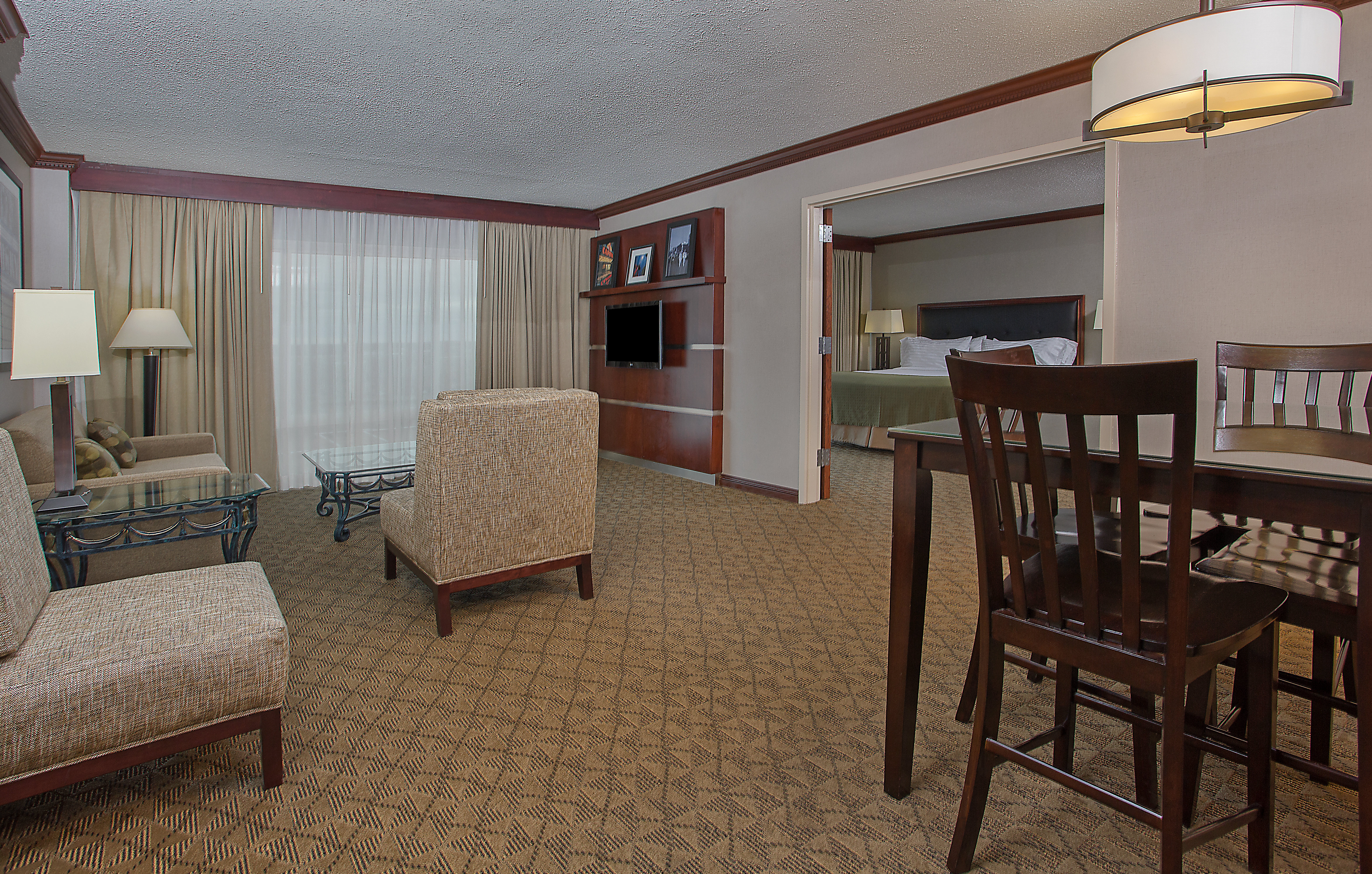 Holiday Inn University Plaza-Bowling Green 46/71