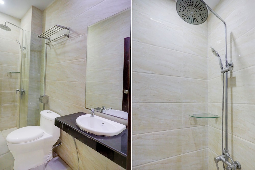 RedDoorz Premium near Grand Batam Mall 48/50