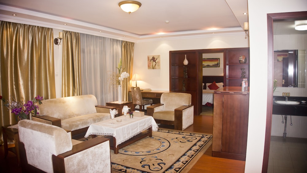 GS Plaza Hotel 37/67