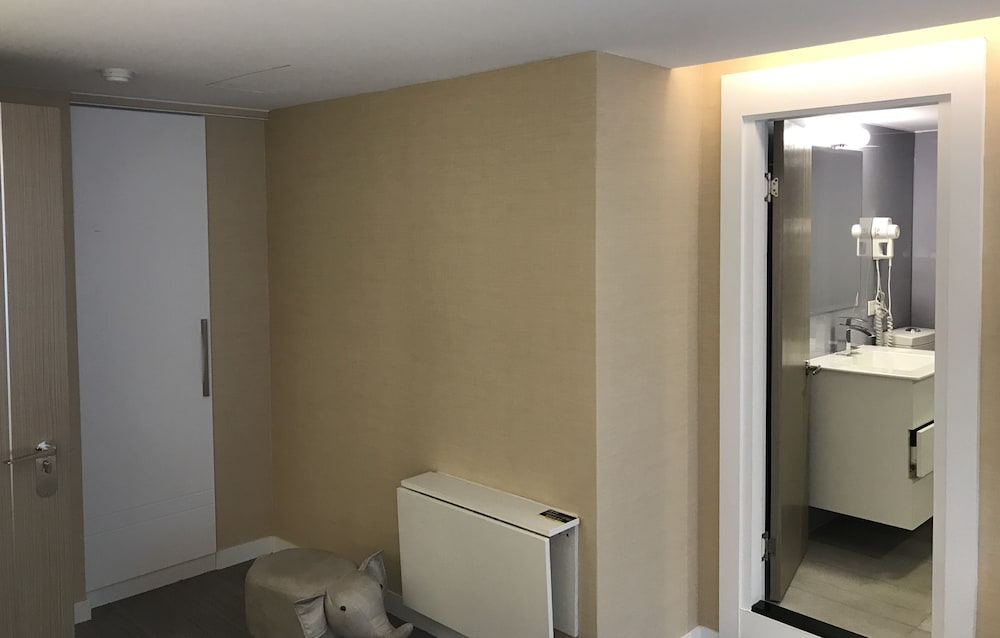 Golden Garden Hotel 13/51