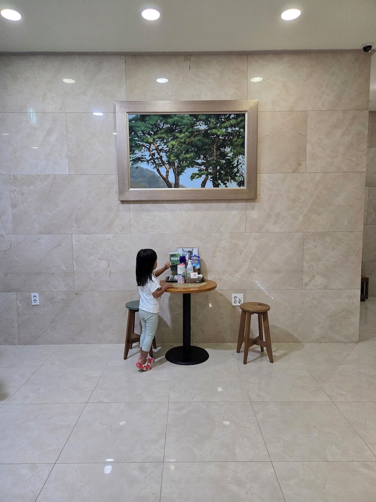 Zamong Hotel 17/48