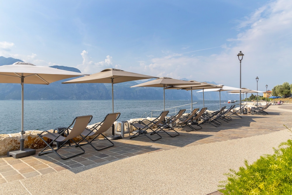 Boutique Hotel Brenzone 64/78
