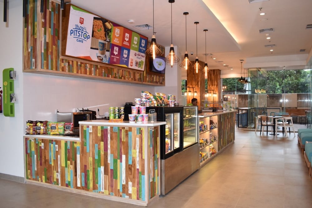 POP! Hotel Pemuda Semarang 6/23