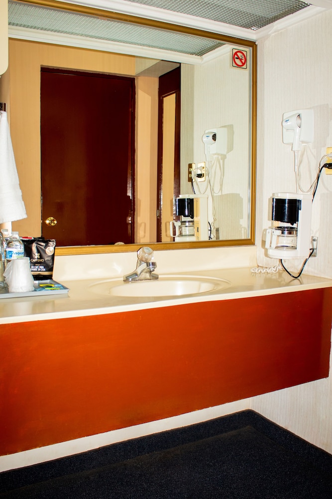 Travelodge Hotel Ciudad Obregon Sonora MX 15/17