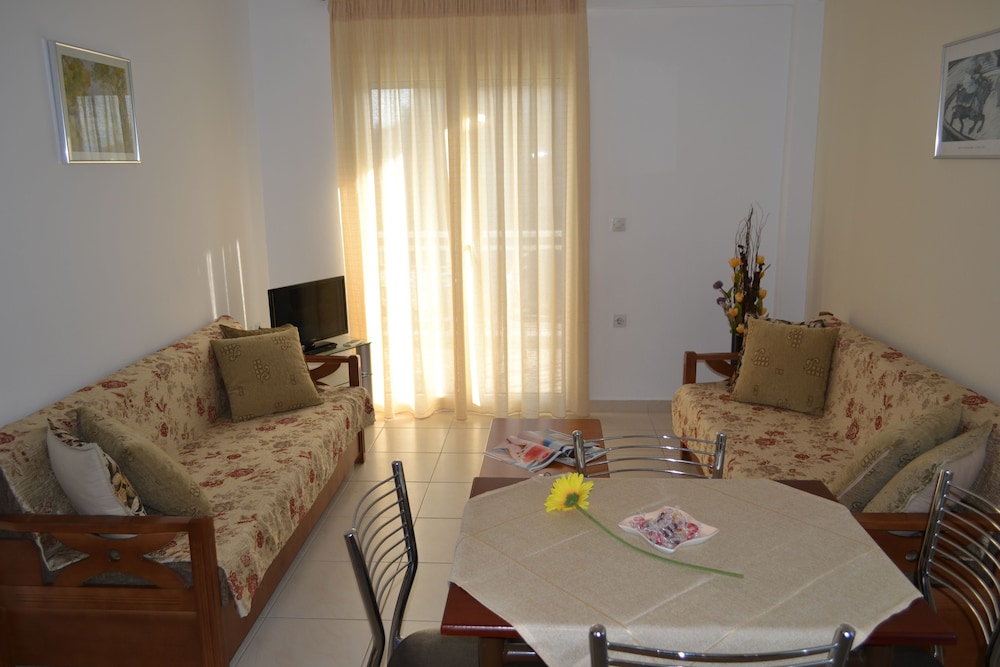 Pavloudis Apartments 25/50