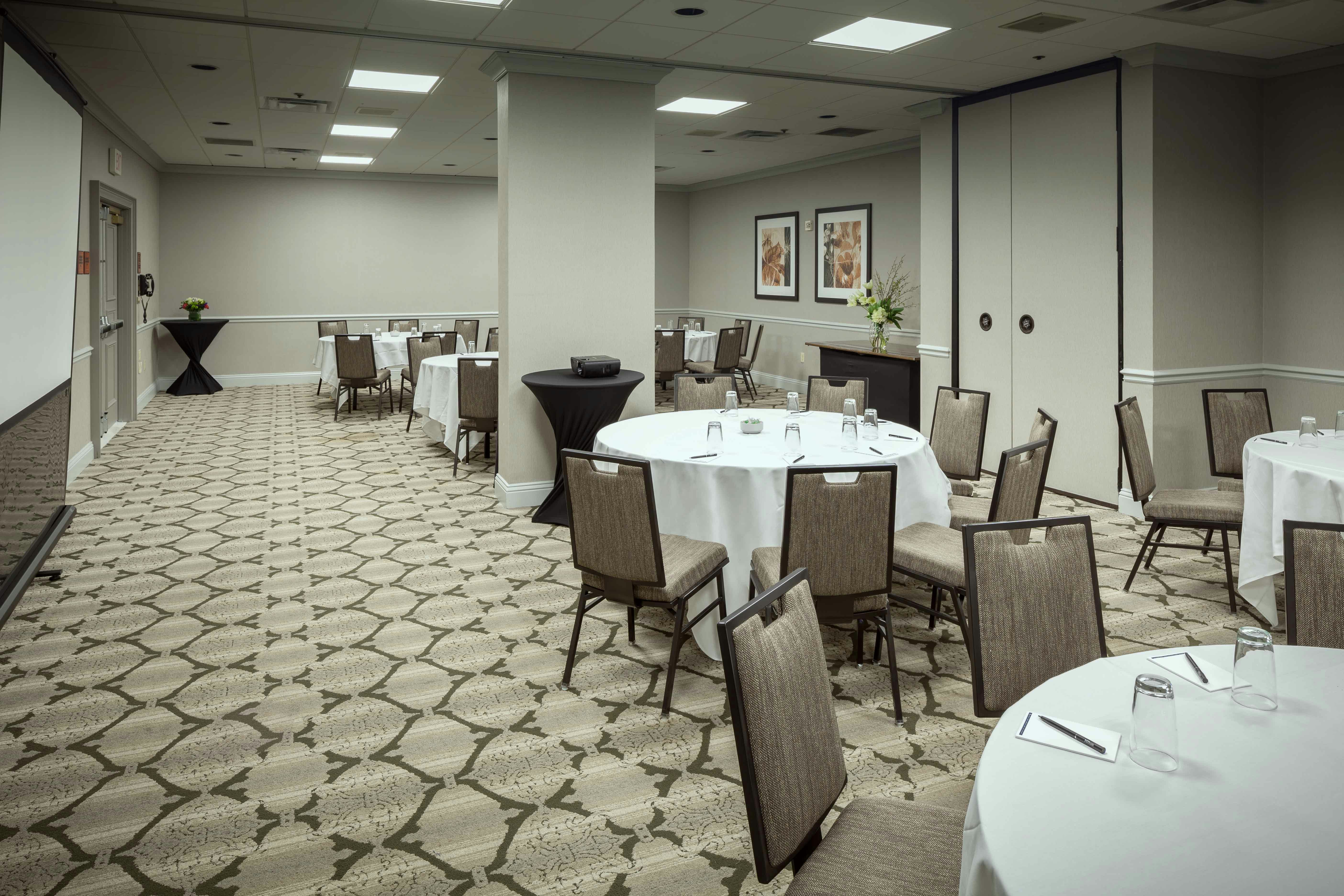 Hilton Brentwood/Nashville Suites 76/81