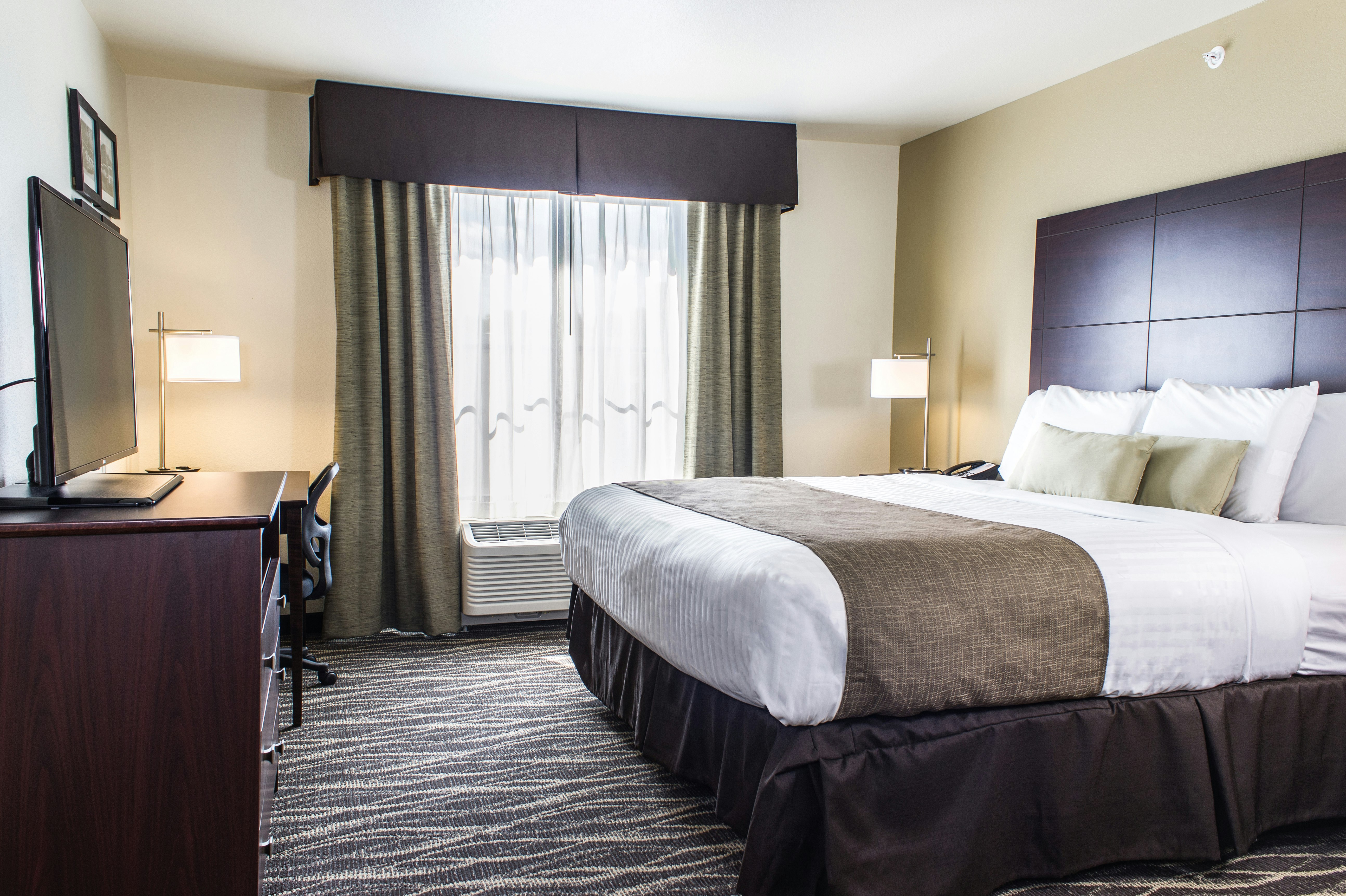 Cobblestone Hotel & Suites - Chippewa Falls 12/49