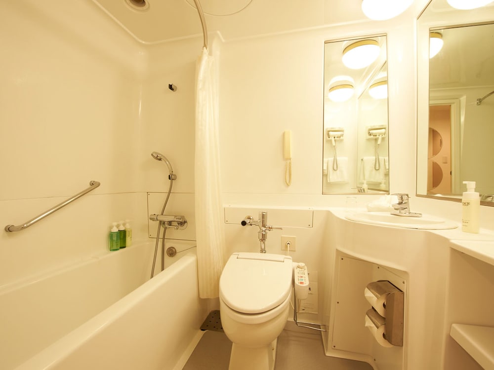 غرفة اقتصادية بسرير كوين في المبنى الرئيسي، Hotel Nikko Narita 4/4