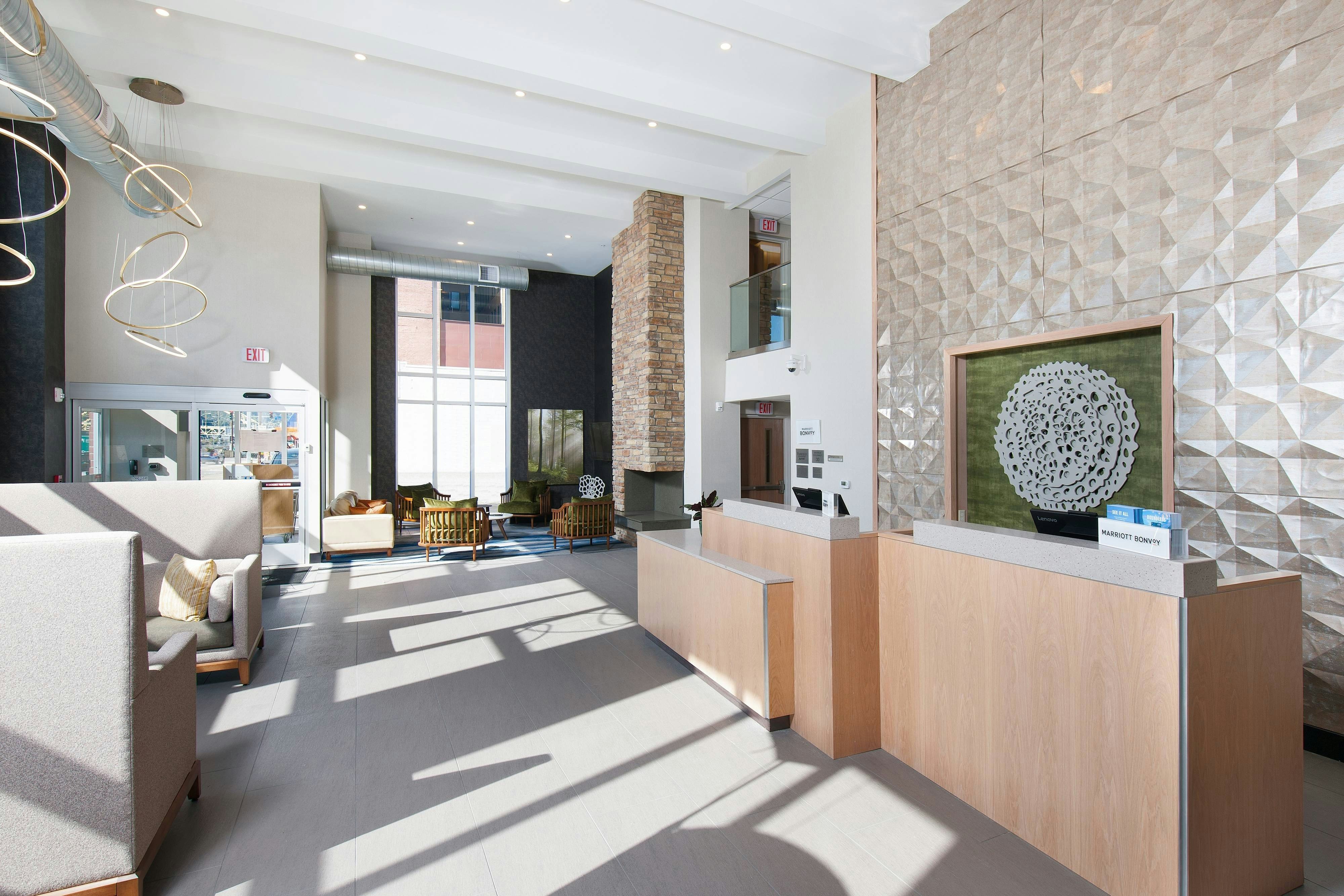 Fairfield Inn & Suites By Marriott Pittsburgh Downtown 3/24