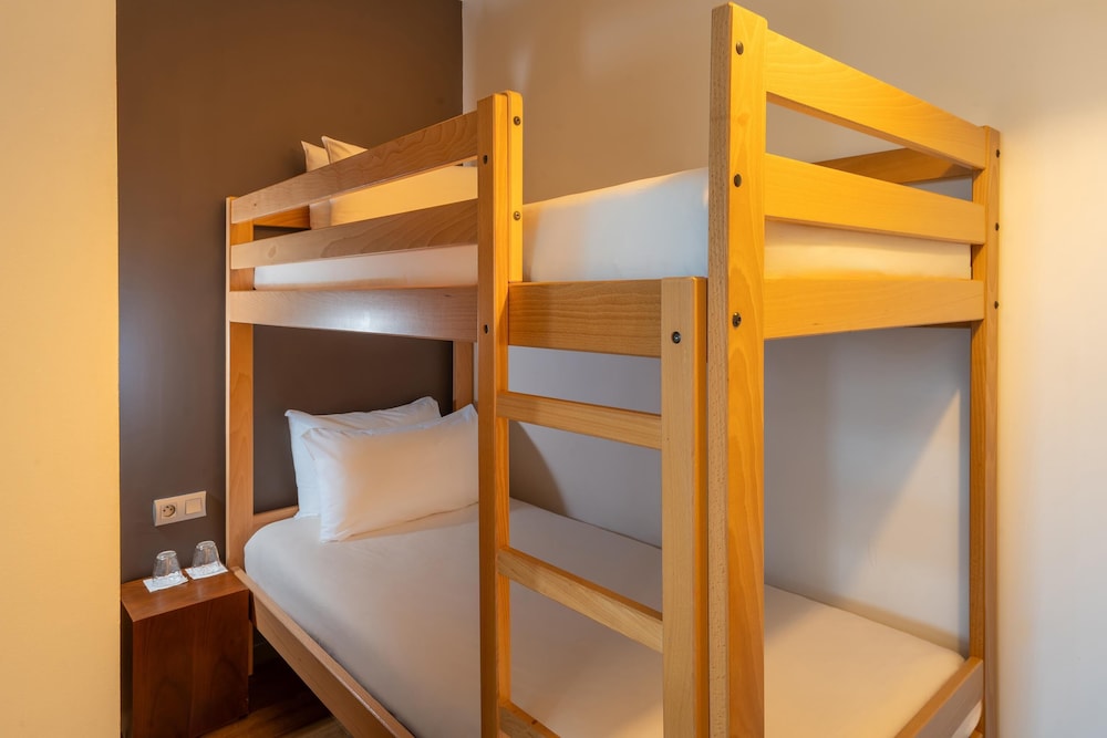 HOTEL ECONUIT 18/47