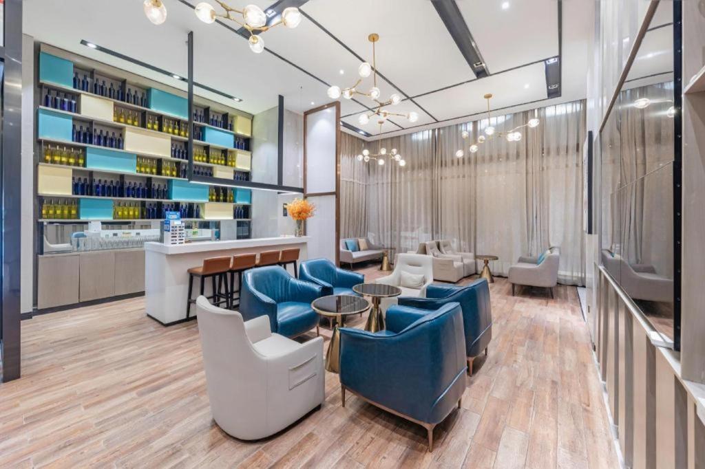 Echarm Hotel Xiantao Yuantai Weilaicheng، Xiantao 32/47