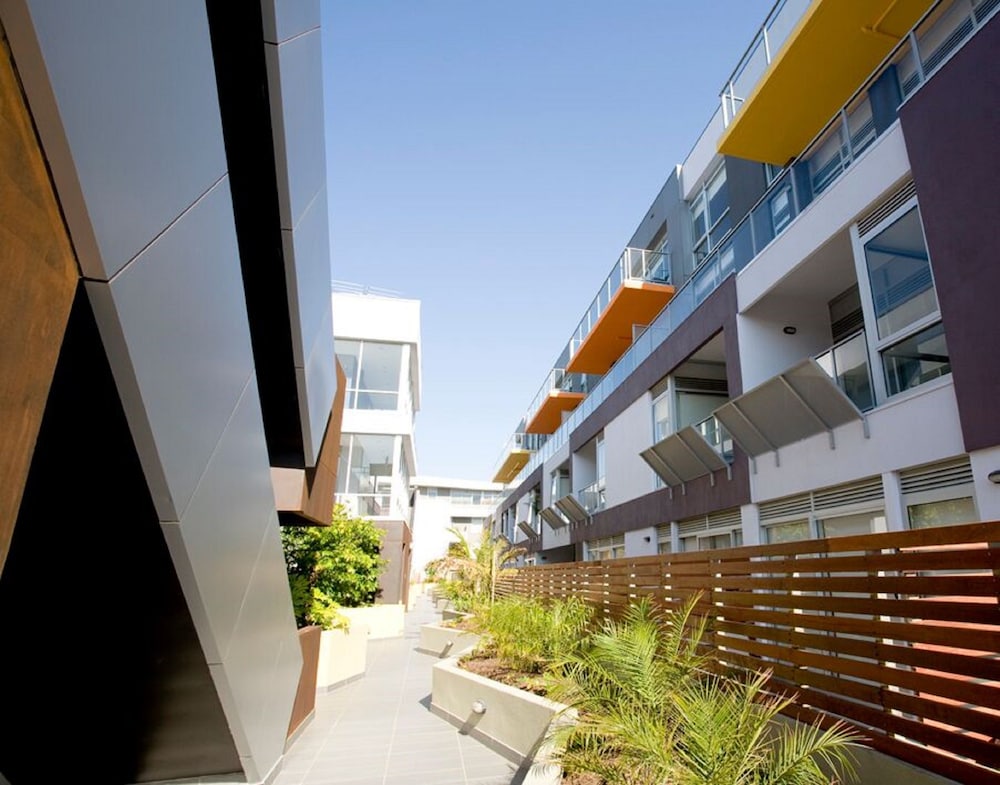 Adara St Kilda Formerly Known As Apartments Ink 4/38