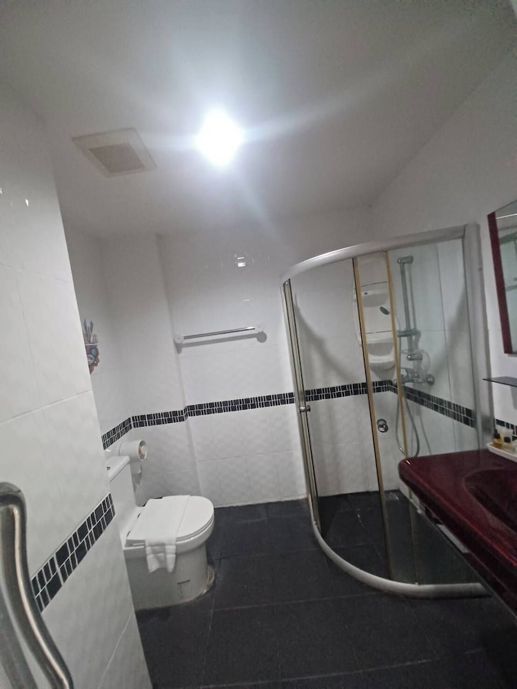 Valhalla Hotel Pattaya 72/75