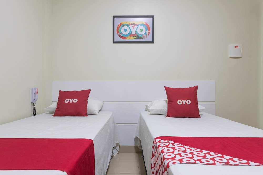 ROOM, TWIN BEDS