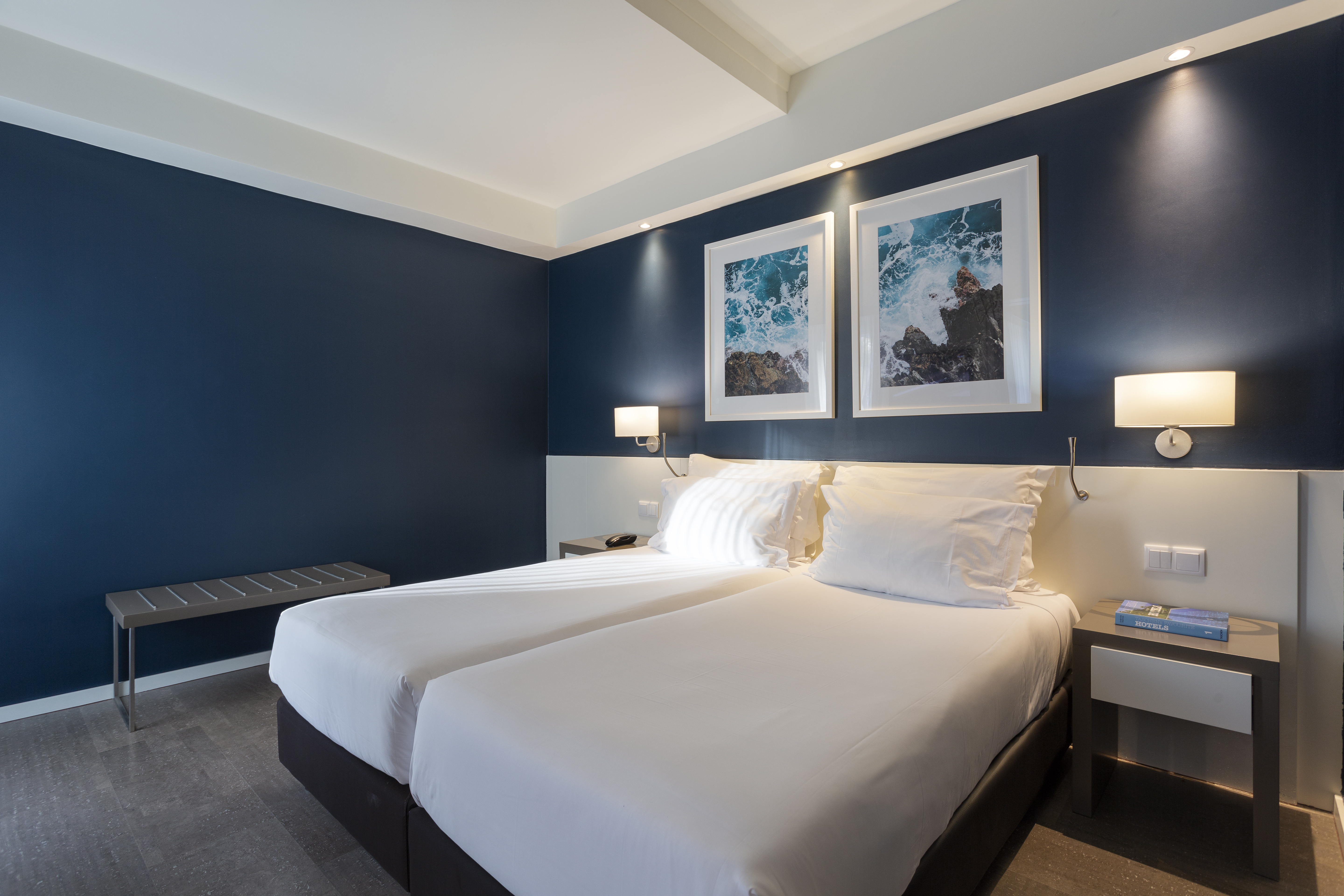 Room, City View