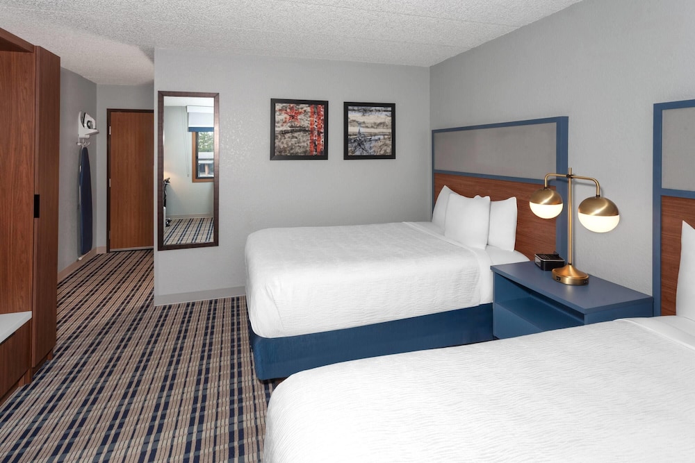 Americinn By Wyndham Plymouth 24/56