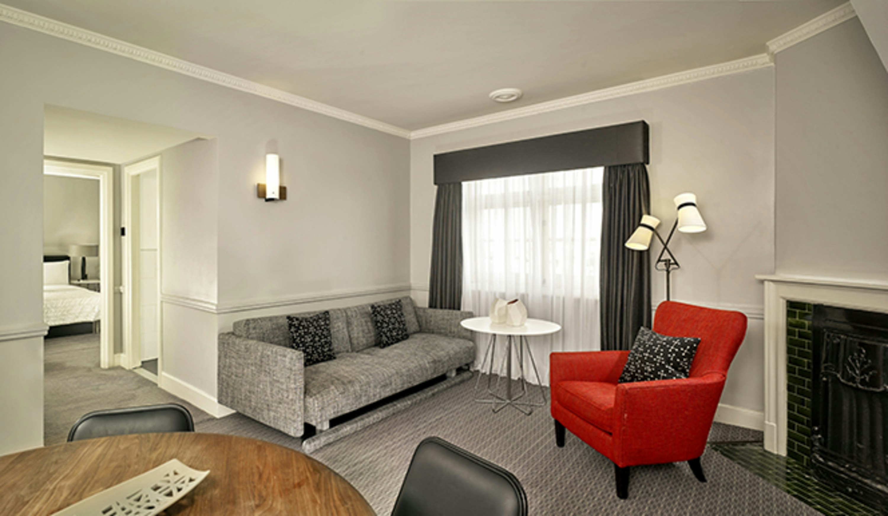 The Dilly Hotel 48/67