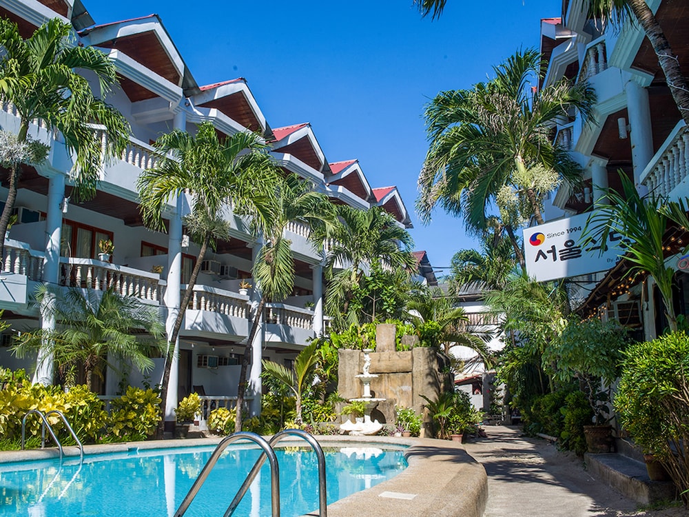 Boracay Peninsula Resort 32/38