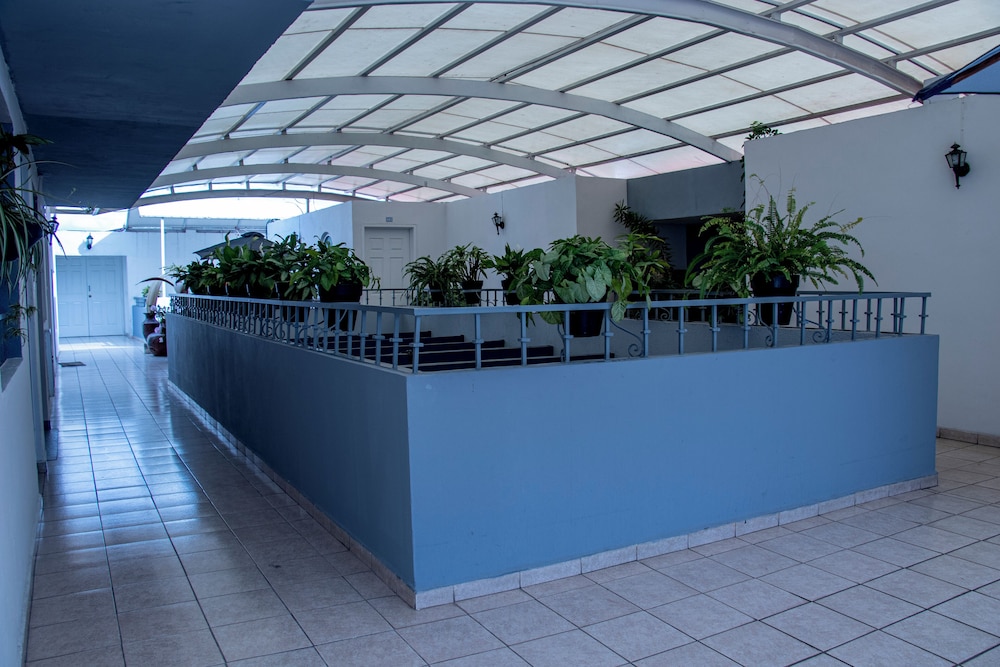 Hotel Qualitel Plus Ex Hotel Concordia 10/69