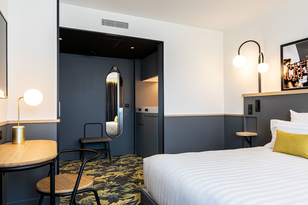 Best Western M Treize Paris Asnieres 5/44