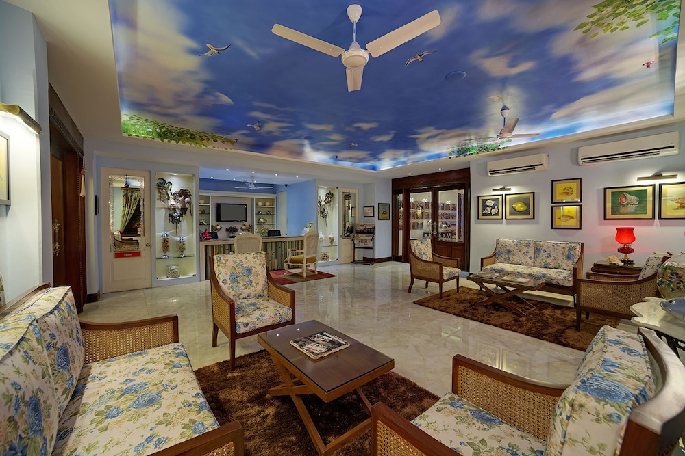 MAYFAIR Palm Beach Resort 43/74