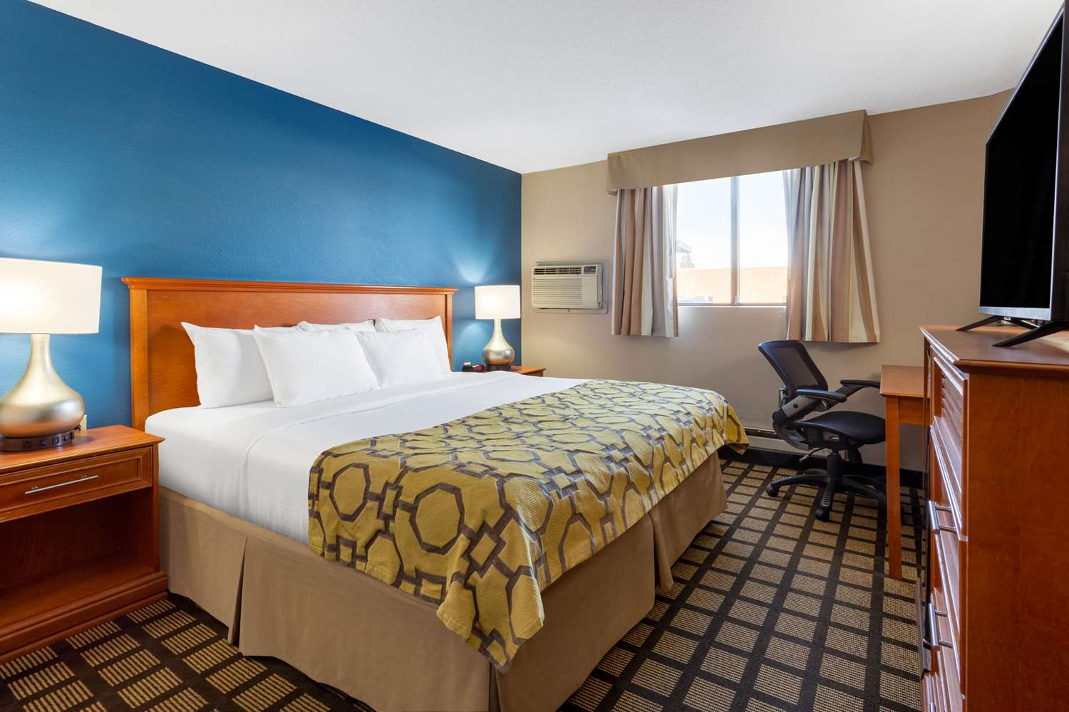 Baymont by Wyndham Rochester Mayo Clinic Area 6/18