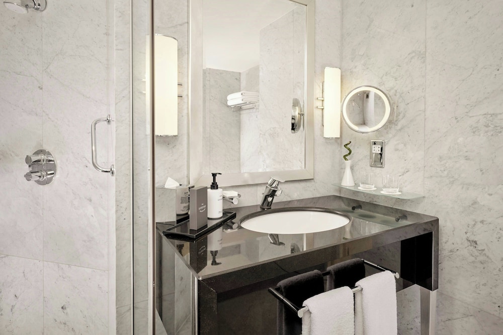 جناح تنفيذي بسرير كينج بغرفة نوم واحدة، The Park Tower Knightsbridge, a Luxury Collection Hotel, London 7/10