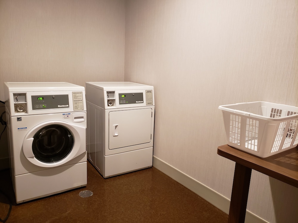 Holiday Inn Express Macon North 22/69