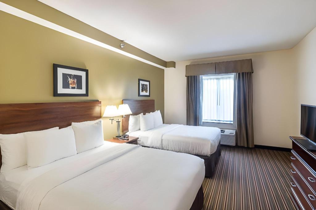 ROOM, KING BED