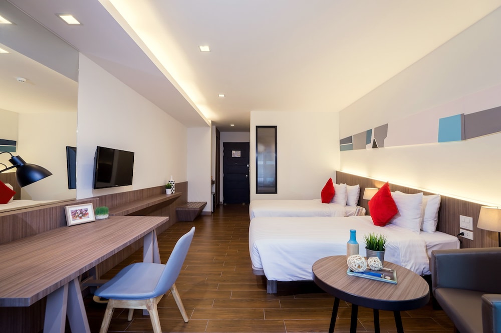 Hotel J Pattaya 50/70