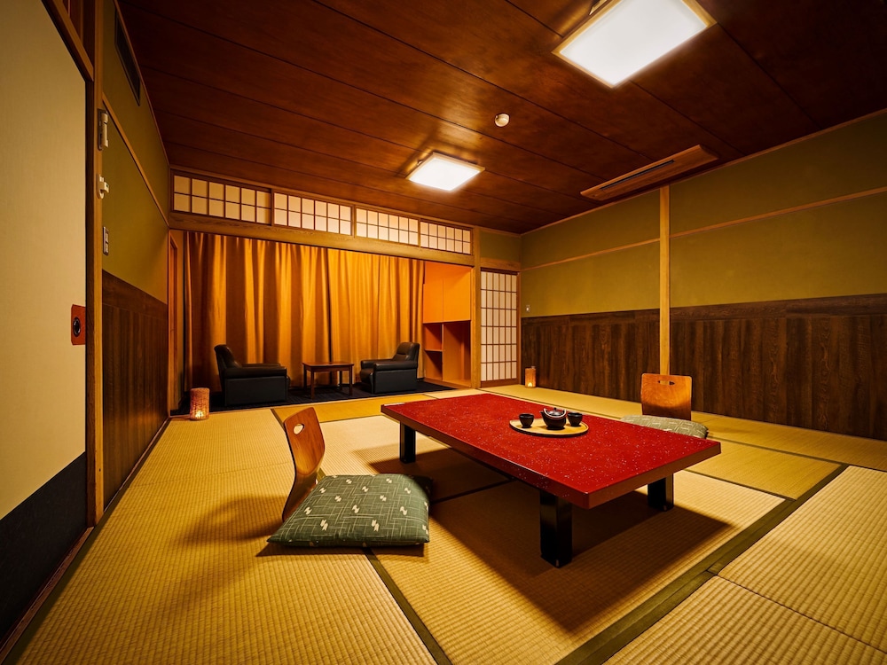 JAPANESE, STANDARD, TRIPLE, NO VIEW, BATHTUB