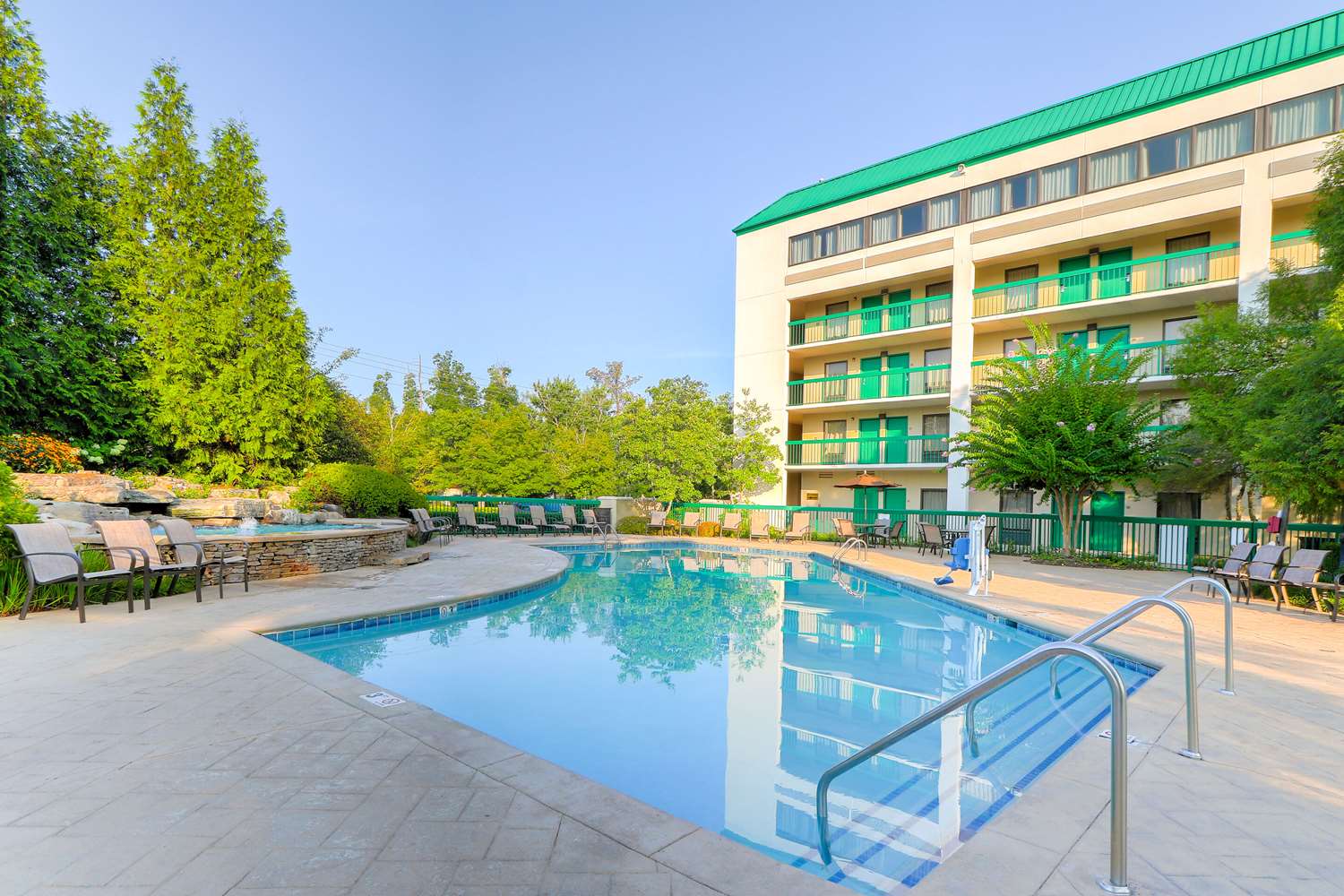 Quality Inn Near The Island Pigeon Forge 16/58