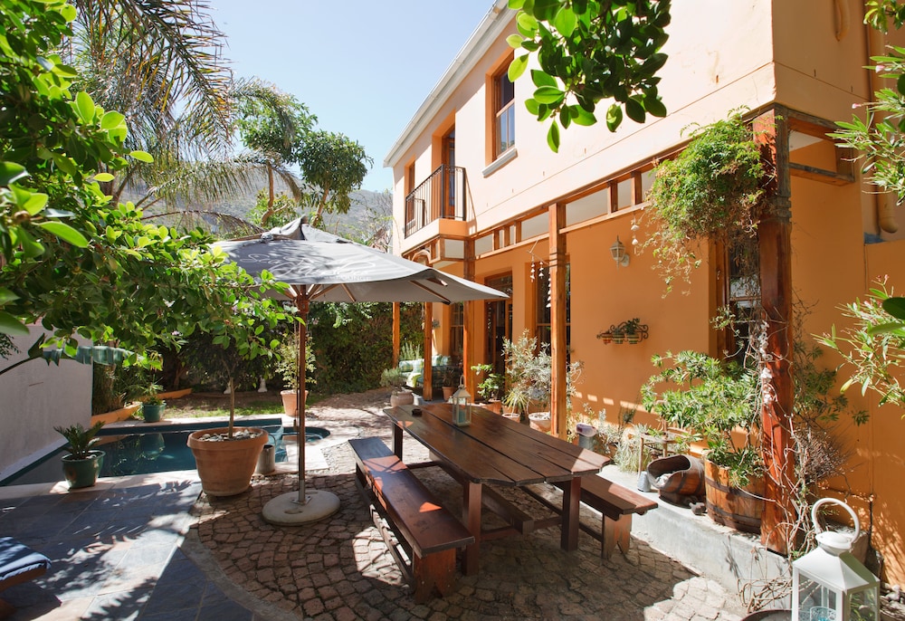 Sweet Orange Guest House 60/63
