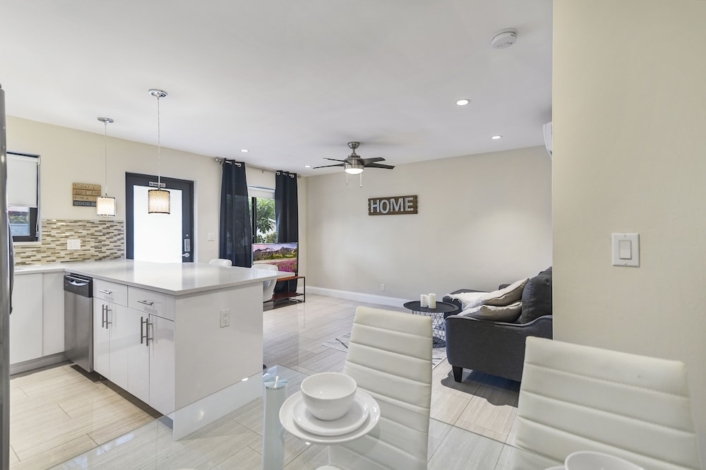 Alani Bay Deluxe Condos Fort Lauderdale 4/50