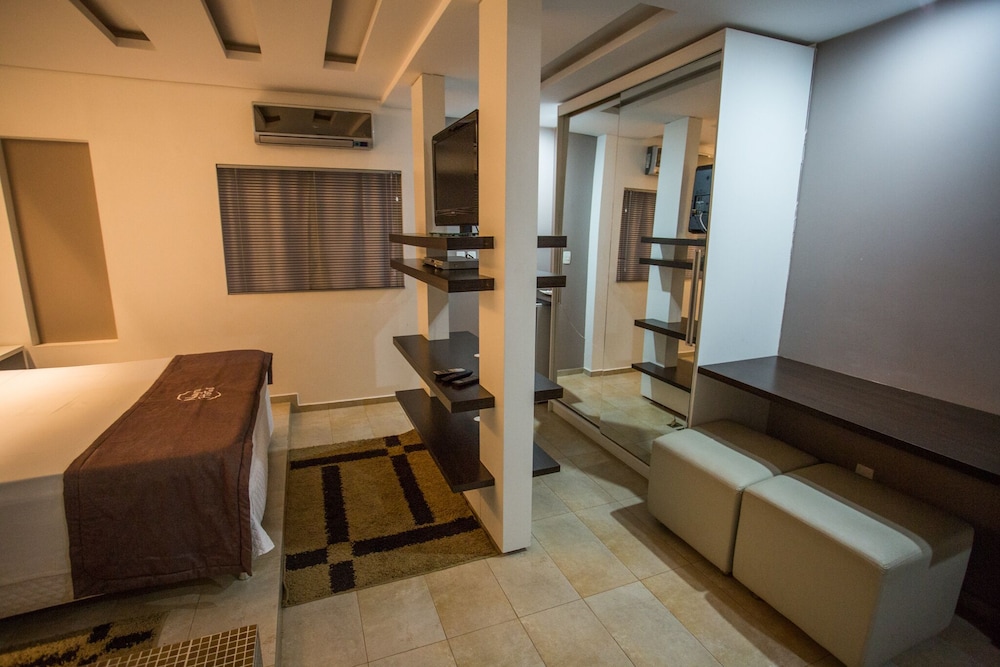 Nayru Hotel 26/31