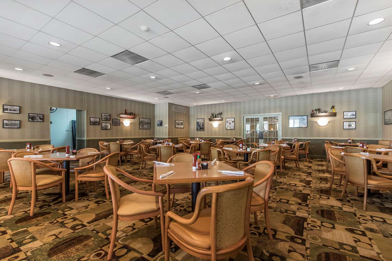restaurant cafeteria