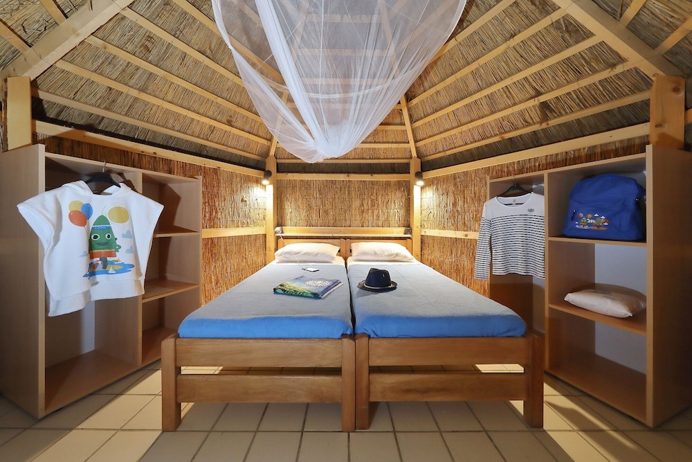 Pine Beach Pakostane 13/50